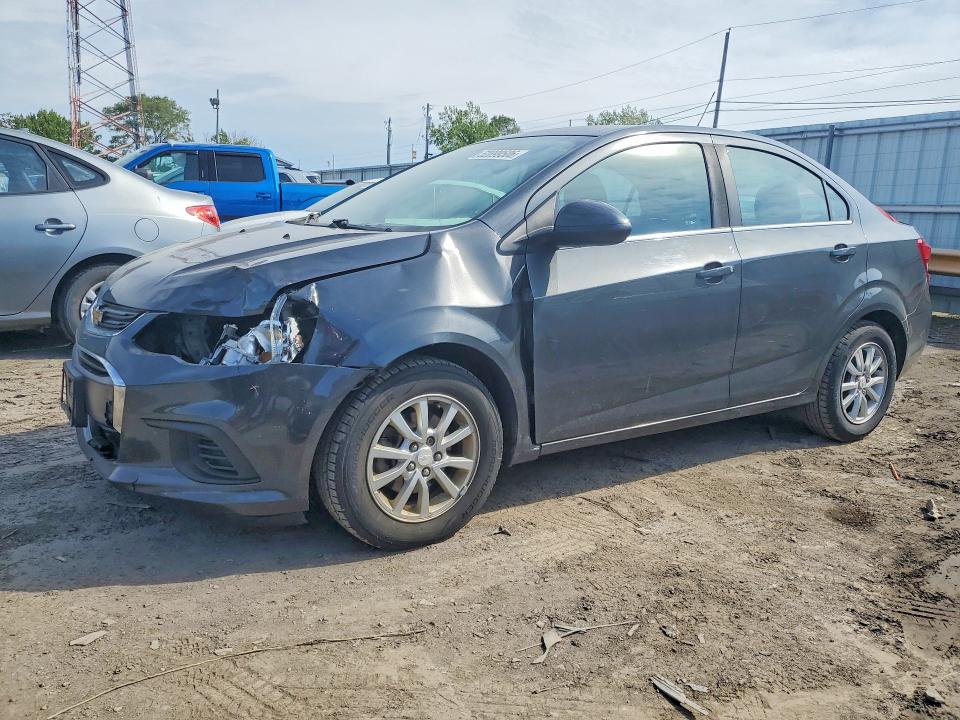 CHEVROLET SONIC 2018 with VIN 1G1JD5SH1J4101740 - Photo from auction