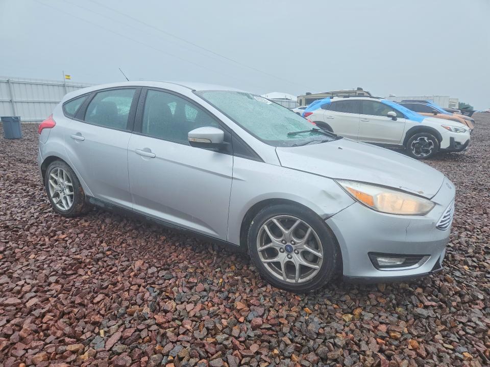 Photo 4 from auction – 2015 FORD FOCUS with VIN 1FADP3K20FL255502