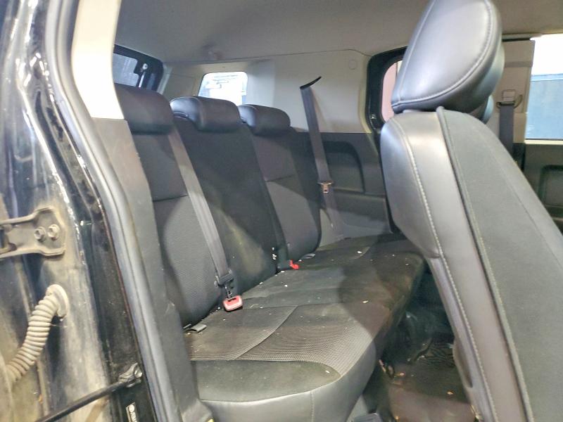 Photo 11 from auction – 2007 TOYOTA FJ CRUISER with VIN JTEBU11F870043450