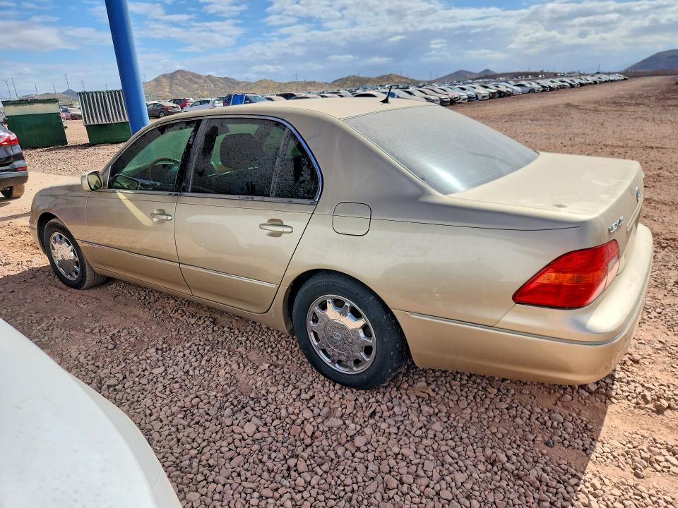 Foto 2 de la subasta – 2001 LEXUS LS con VIN JTHBN30F410039660