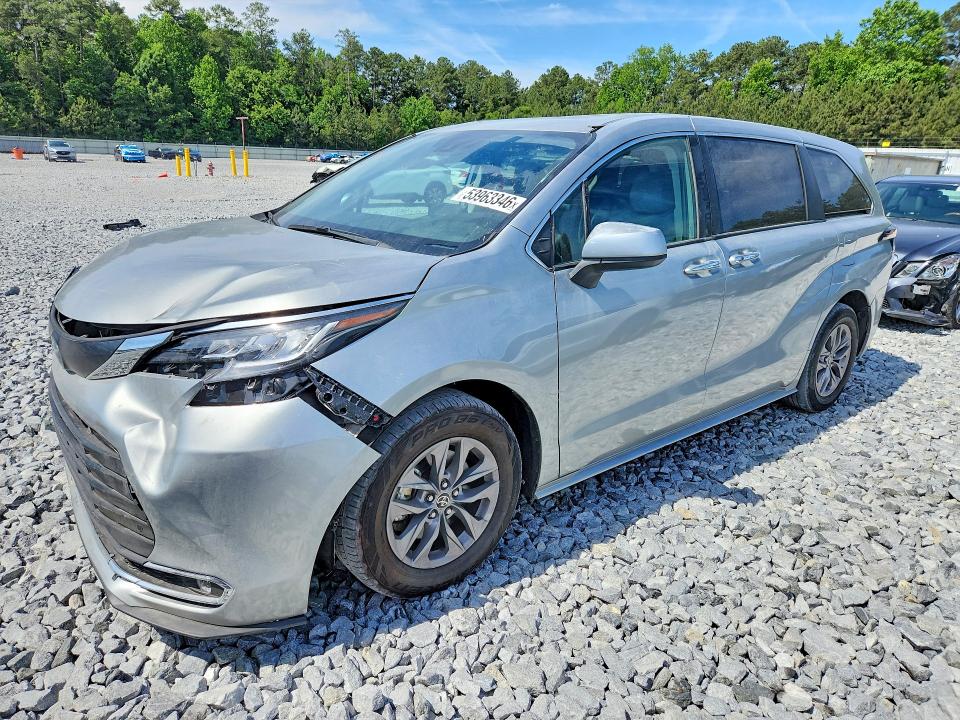 TOYOTA SIENNA 2021 con VIN 5TDYRKEC5MS054064 - Foto de la subasta