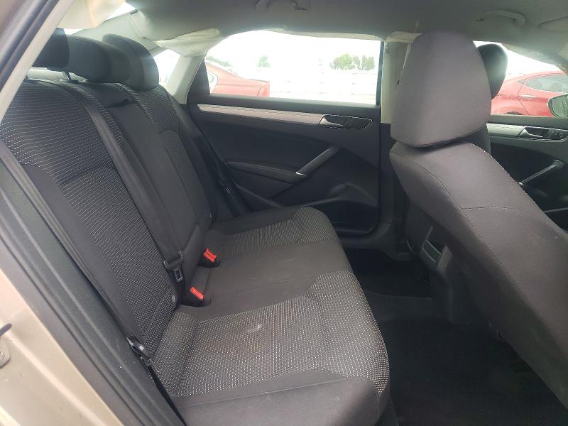 Photo 10 from auction – 2016 VOLKSWAGEN PASSAT with VIN 1VWAT7A38GC036196