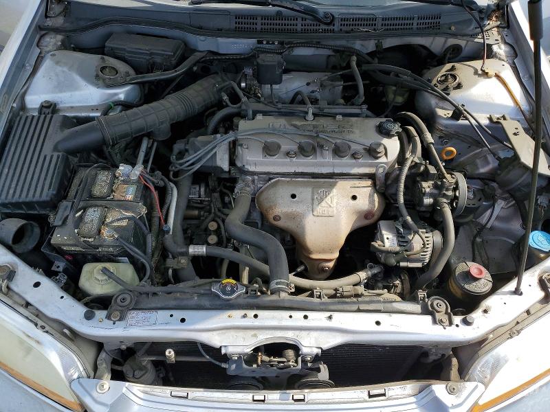 Photo 11 from auction – 1998 HONDA ACCORD with VIN 1HGCG5648WA077204