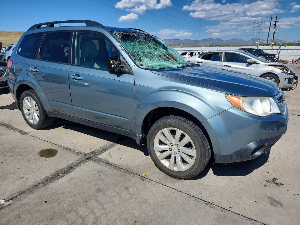 Photo 4 from auction – 2012 SUBARU FORESTER with VIN JF2SHADC5CH445840