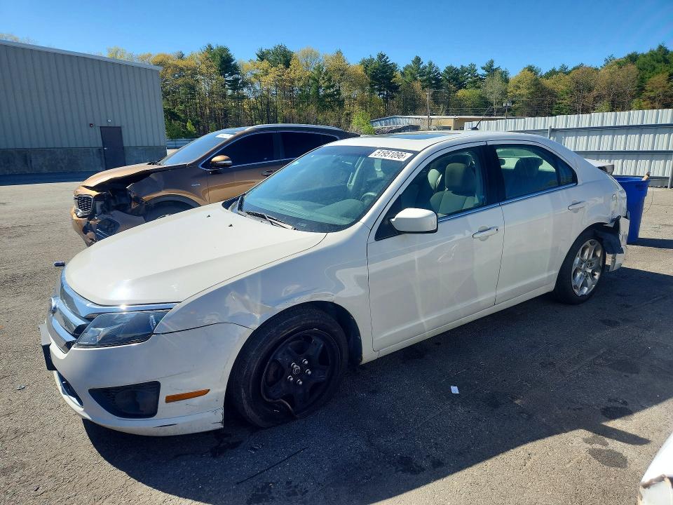 FORD FUSION 2010 with VIN 3FAHP0HA1AR407831 - Photo from auction