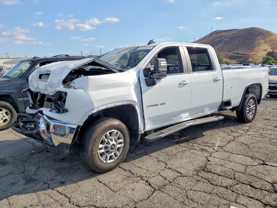 2025 CHEVROLET SILVERADO - Търг №55429696