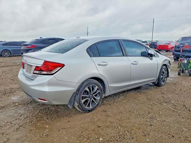 Photo 3 from auction – 2013 HONDA CIVIC with VIN 19XFB2F96DE043583