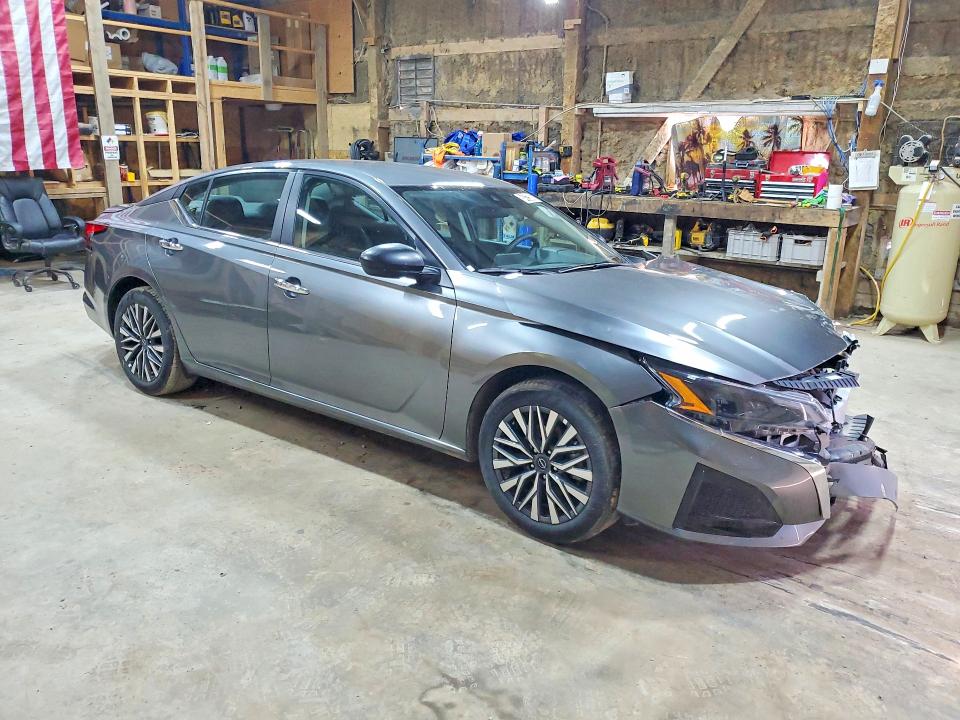 Photo 4 from auction – 2025 NISSAN ALTIMA with VIN 1N4BL4DV3SN348464
