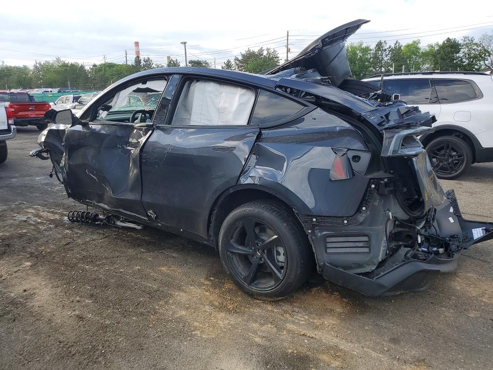 Фото 2 с аукциона – 2026 TESLA MODEL Y с VIN 7SAYGDEE3TA623354
