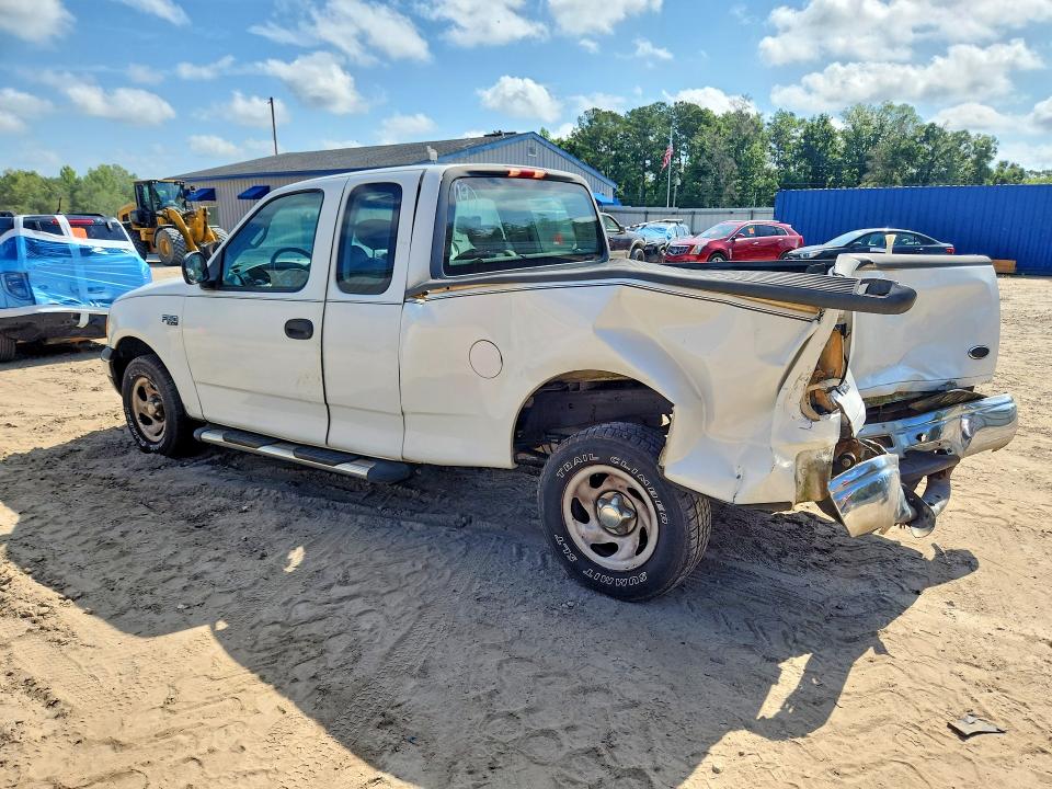 Photo 2 from auction – 2001 FORD F150 with VIN 1FTZX17201NA47811
