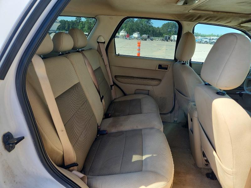 Photo 11 from auction – 2008 FORD ESCAPE with VIN 1FMCU03168KC00656