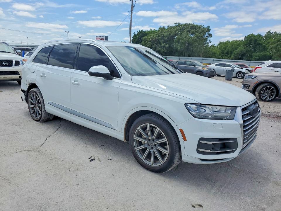 Photo 4 from auction – 2018 AUDI Q7 with VIN WA1VAAF70JD019343