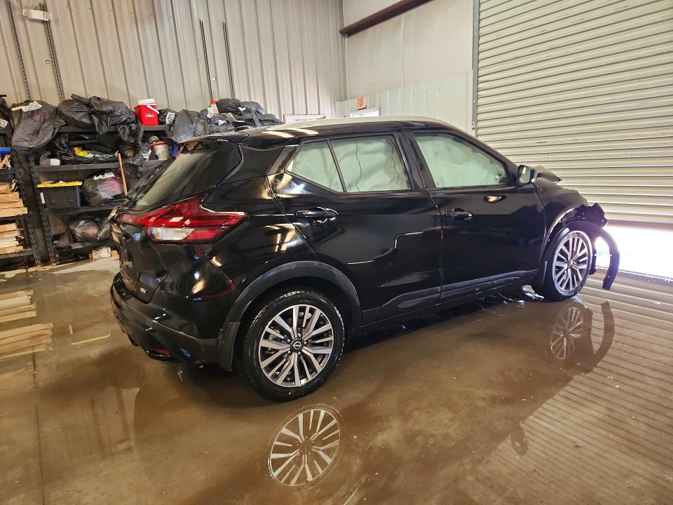 Photo 3 from auction – 2023 NISSAN KICKS with VIN 3N1CP5CV0PL489187