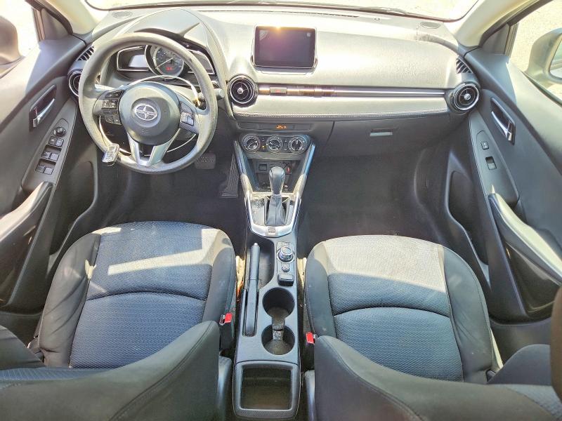 Photo 8 from auction – 2016 SCION IA with VIN 3MYDLBZV3GY129452