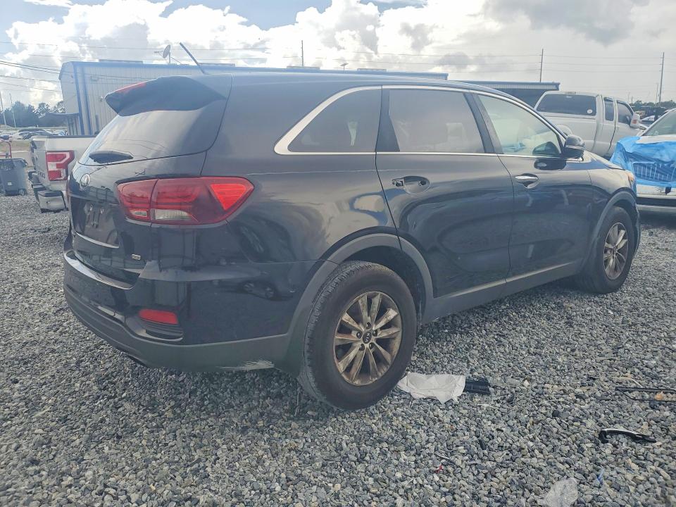Photo 3 from auction – 2019 KIA SORENTO with VIN 5XYPG4A32KG574526