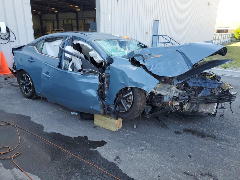 Photo 4 from auction – 2025 NISSAN SENTRA with VIN 3N1AB8CV9SY225680