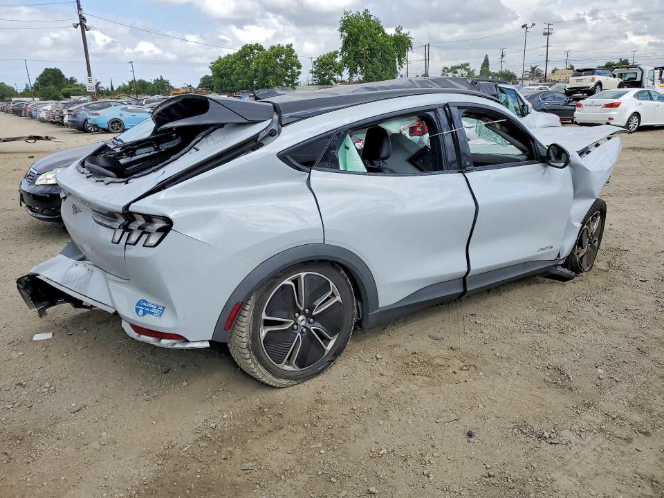 Photo 3 from auction – 2021 FORD MUSTANG MACH-E with VIN 3FMTK1SS5MMA23901