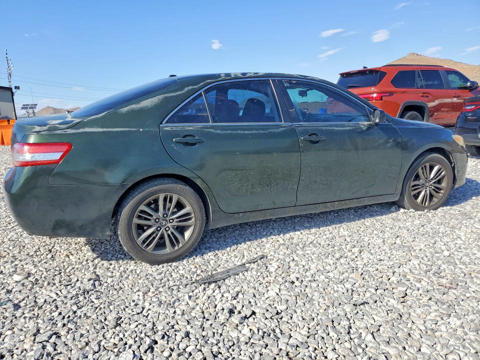 Zdjęcie 3 z aukcji – 2011 TOYOTA CAMRY z VIN 4T1BF3EK4BU679104
