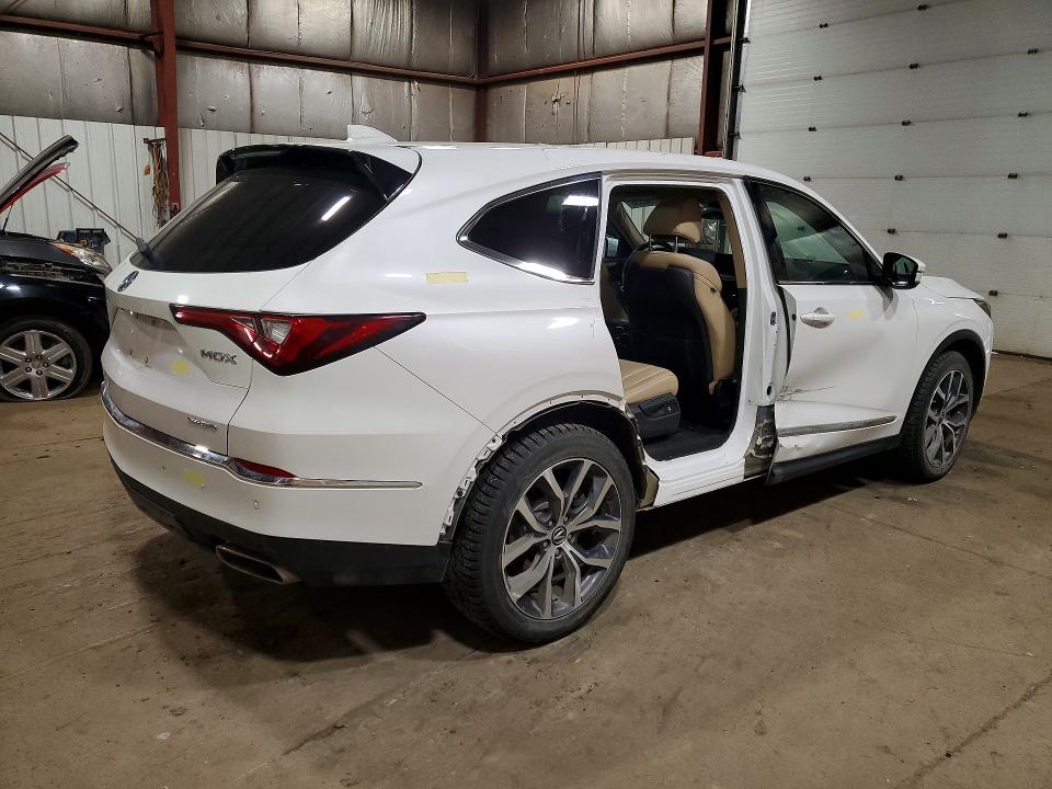 Photo 3 from auction – 2023 ACURA MDX with VIN 5J8YE1H43PL025860