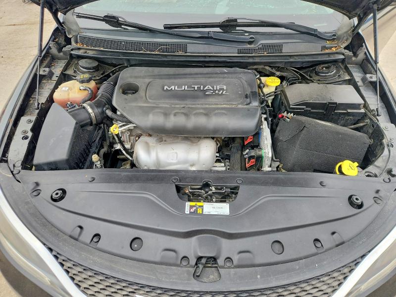 Photo 11 from auction – 2015 CHRYSLER 200 with VIN 1C3CCCABXFN695593