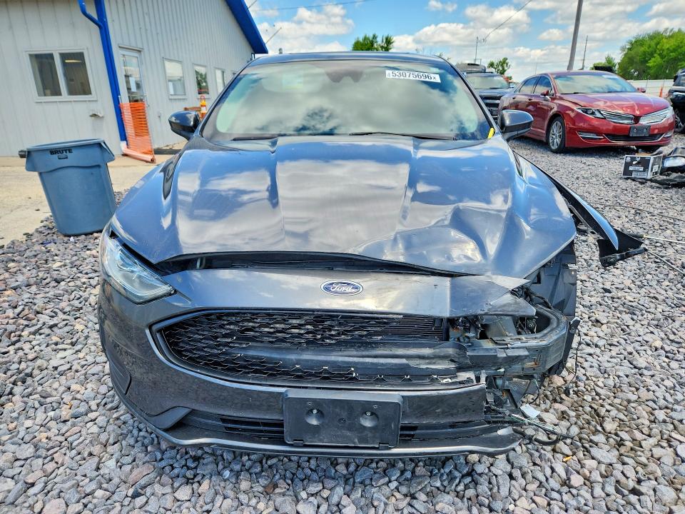 Photo 5 from auction – 2020 FORD FUSION with VIN 3FA6P0HD8LR123259