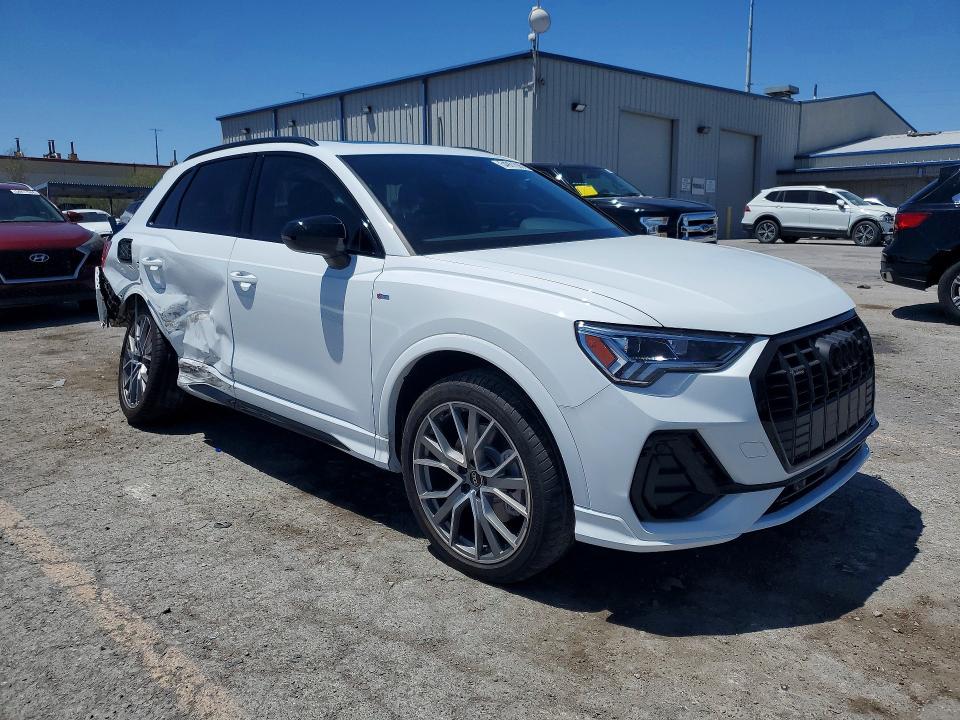 Photo 4 from auction – 2025 AUDI Q3 with VIN WA1EECF35S1105358