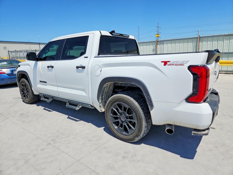 Photo 2 from auction – 2023 TOYOTA TUNDRA with VIN 5TFLA5DB4PX116595