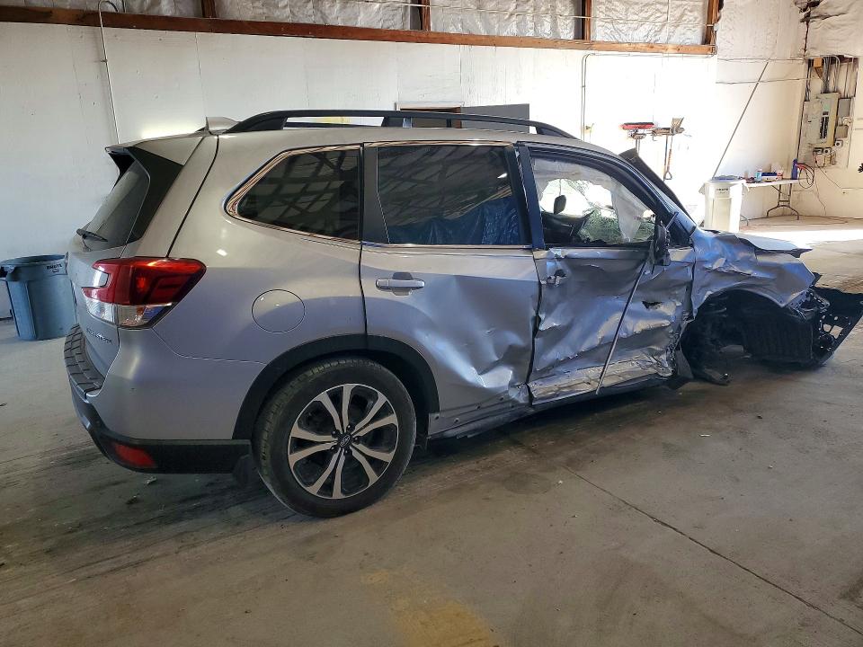 Photo 3 from auction – 2019 SUBARU FORESTER with VIN JF2SKAUC0KH422112