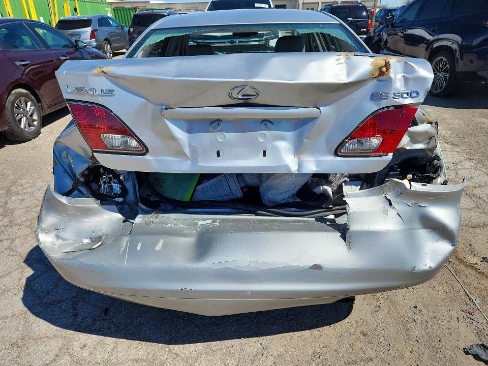 Photo 6 from auction – 2002 LEXUS ES with VIN JTHBF30G420037351