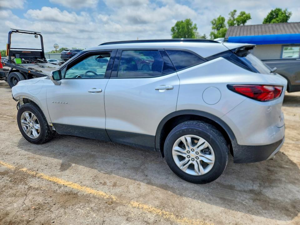 Photo 2 from auction – 2021 CHEVROLET BLAZER with VIN 3GNKBCRS2MS543350