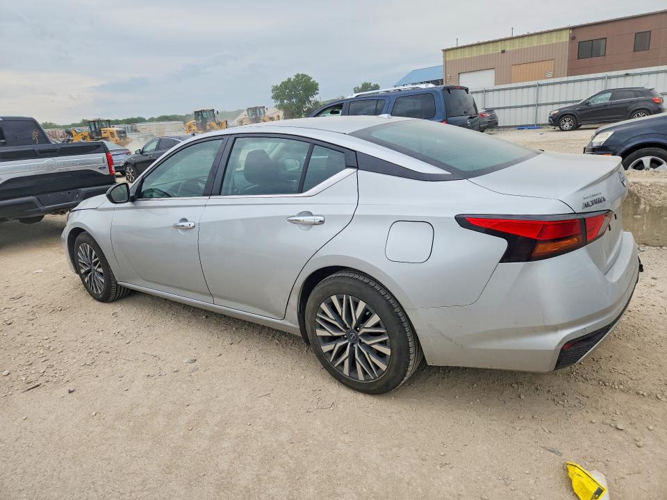 Photo 2 from auction – 2024 NISSAN ALTIMA with VIN 1N4BL4DV9RN377140