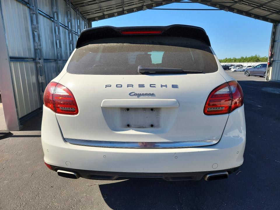 Photo 6 from auction – 2012 PORSCHE CAYENNE with VIN WP1AA2A22CLA03769