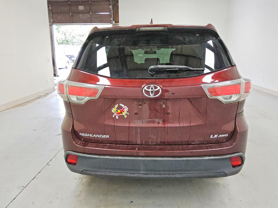 Photo 6 from auction – 2016 TOYOTA HIGHLANDER with VIN 5TDBKRFH7GS264716