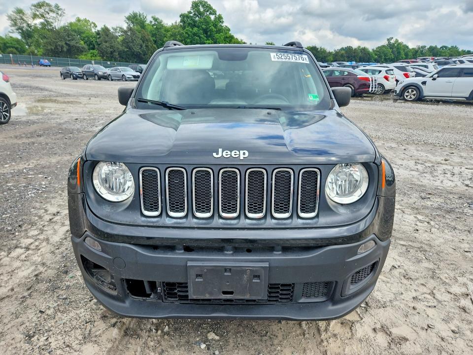 Photo 5 from auction – 2018 JEEP RENEGADE with VIN ZACCJBAB4JPJ31950