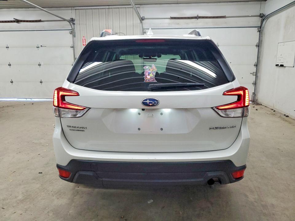Photo 6 from auction – 2021 SUBARU FORESTER with VIN JF2SKAJC6MH425877