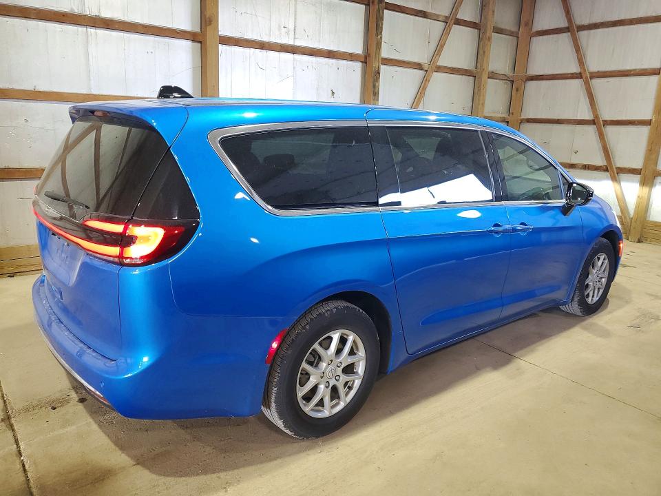 Photo 3 from auction – 2026 CHRYSLER PACIFICA with VIN 2C4RC1BG6TR222485