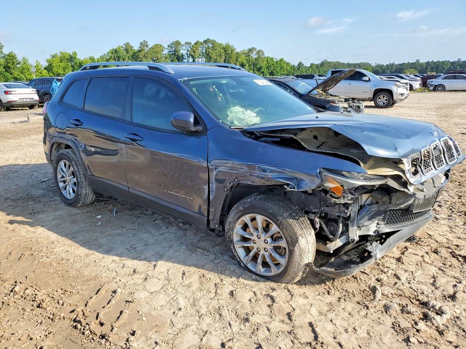 Photo 4 from auction – 2020 JEEP CHEROKEE with VIN 1C4PJLCB2LD649113