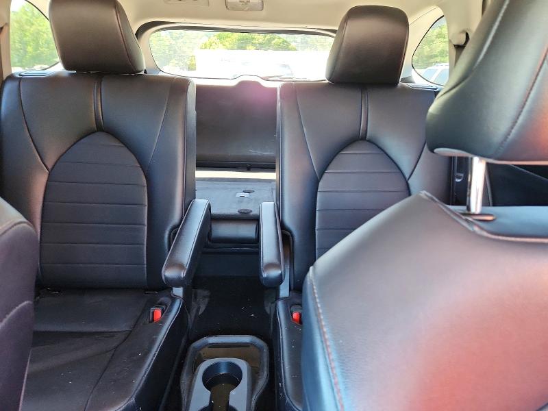 Photo 10 from auction – 2021 TOYOTA HIGHLANDER with VIN 5TDGZRBH0MS132979
