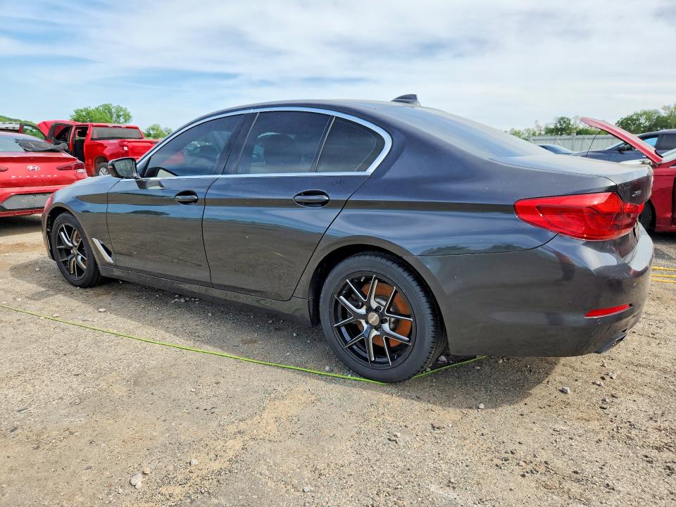 Photo 2 from auction – 2019 BMW 540 with VIN WBAJE7C5XKWW12922