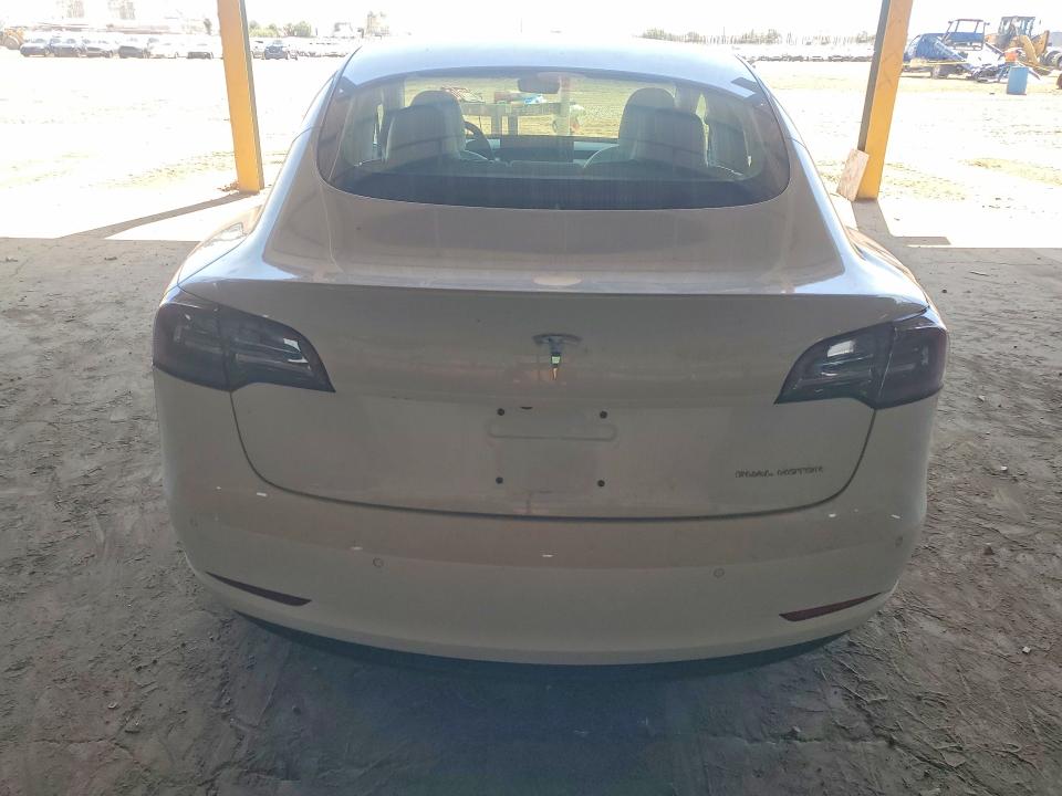 Photo 6 from auction – 2018 TESLA MODEL 3 with VIN 5YJ3E1EB0JF101248