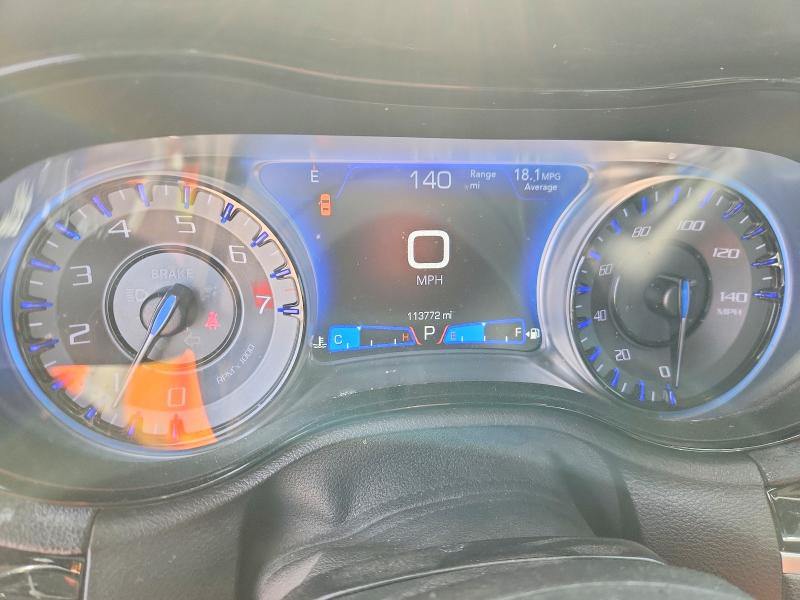 Photo 9 from auction – 2019 CHRYSLER 300 with VIN 2C3CCABG9KH625925