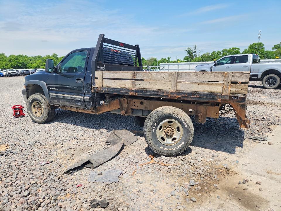 Photo 2 from auction – 2001 CHEVROLET SILVERADO with VIN 1GCHK24U71E132795
