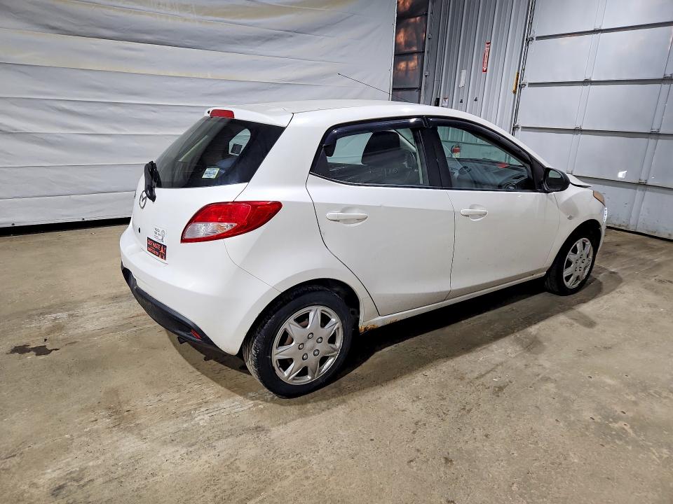Photo 3 from auction – 2014 MAZDA MAZDA2 with VIN JM1DE1KY7E0181584