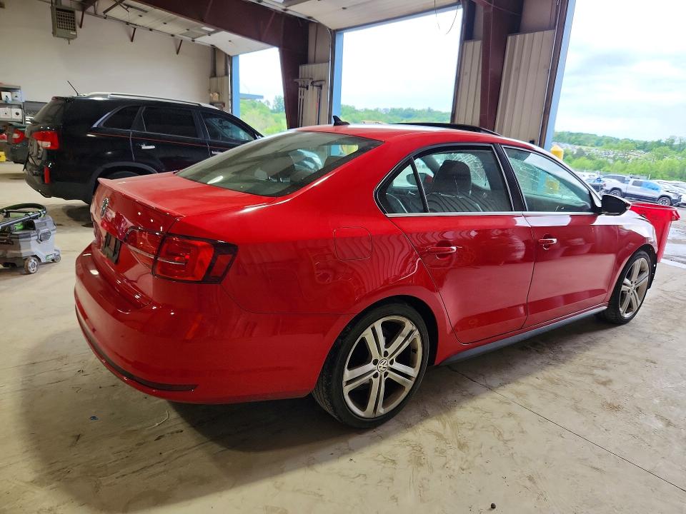 Photo 3 from auction – 2015 VOLKSWAGEN JETTA with VIN 3VW4T7AJFM277213