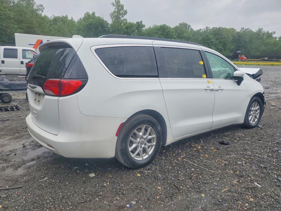 Photo 3 from auction – 2020 CHRYSLER VOYAGER with VIN 2C4RC1DG4LR163594