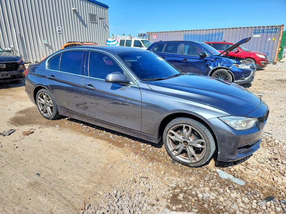 Photo 4 from auction – 2015 BMW 328 with VIN WBA3A5C53FF610248