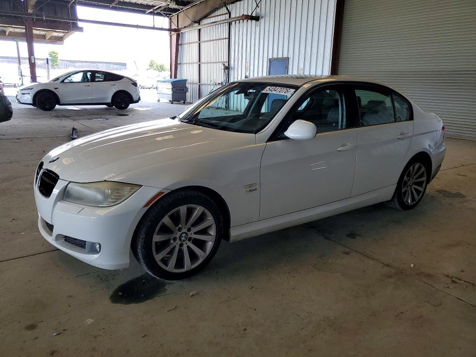 BMW 328 2010 with VIN WBAPK7C55AA458330 - Photo from auction