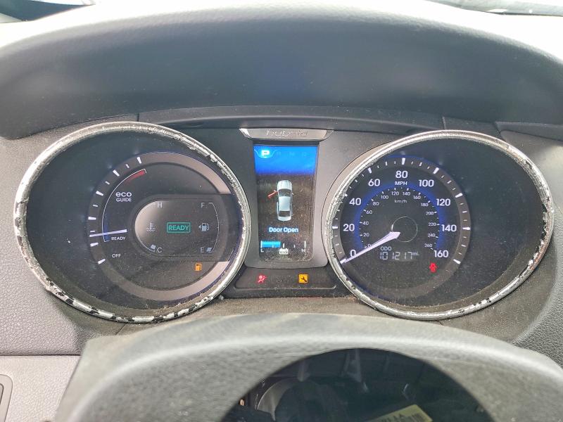 Photo 9 from auction – 2014 HYUNDAI SONATA HYBRID with VIN KMHEC4A41EA114902