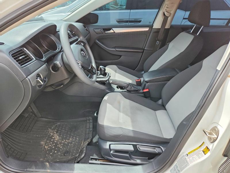 Photo 7 from auction – 2017 VOLKSWAGEN JETTA with VIN 3VW2B7AJ8HM250515