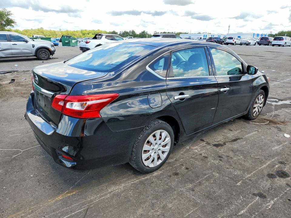Photo 3 from auction – 2018 NISSAN SENTRA with VIN 3N1AB7AP2JY310602